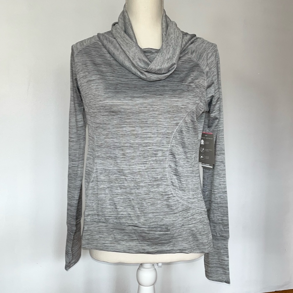 Women’s grey active pullover nwt small